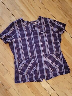 Health Pro Purple Plaid Short Sleeve V-Neck Tee